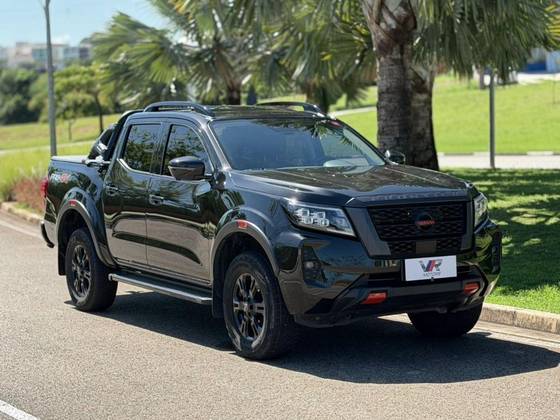 NISSAN FRONTIER 2.3 16V TURBO DIESEL PRO4X CD 4X4 AUTOMÁTICO